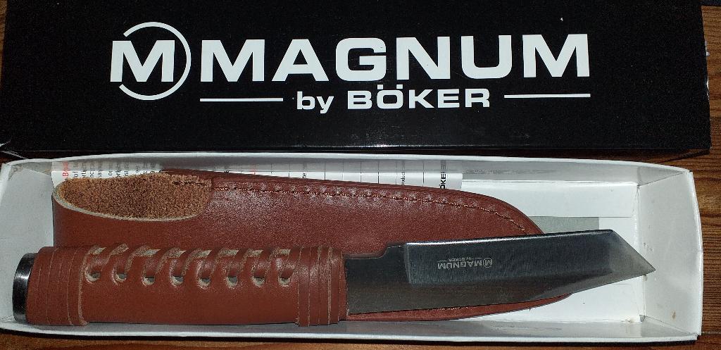 Boker Magnum survivor knife - 02RY7085, Collections, Collections Autre, Comme neuf, Envoi