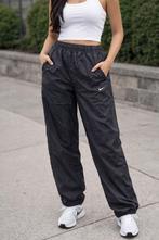 Donkergrijze regenjoggingbroek Nik — Licht en waterdicht, Kleding | Dames, Sportkleding, Overige typen, Zo goed als nieuw, Grijs