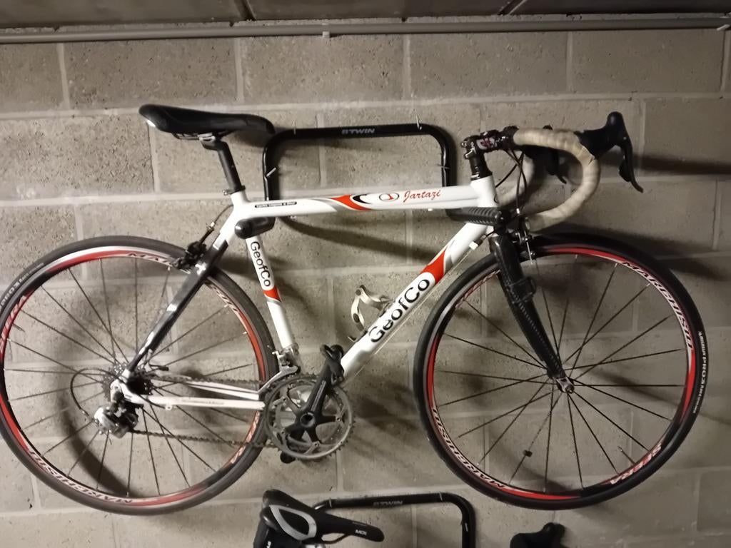 Vélo + 2 paires de jantes avec k7 + 10 paquets de freins, Vélos & Vélomoteurs, Enlèvement, Carbone