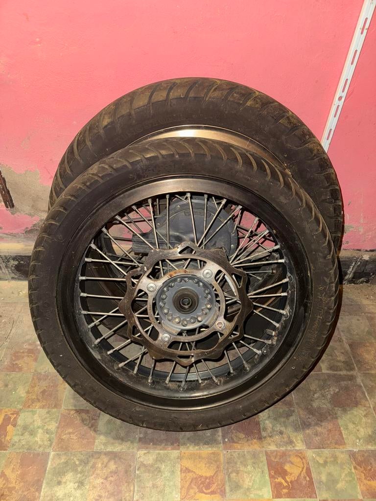 Velgen moto, Ophalen