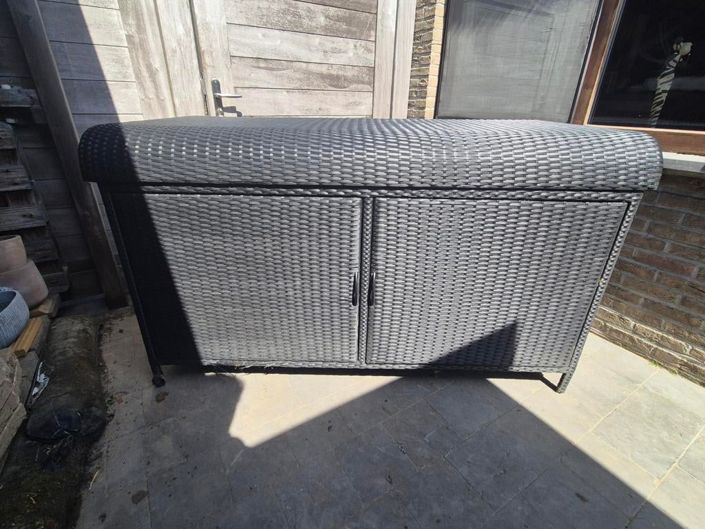 Kussen opbergbox, Ophalen