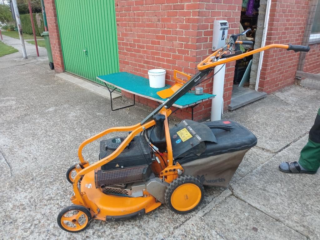 Te koop grasmachine, Ophalen