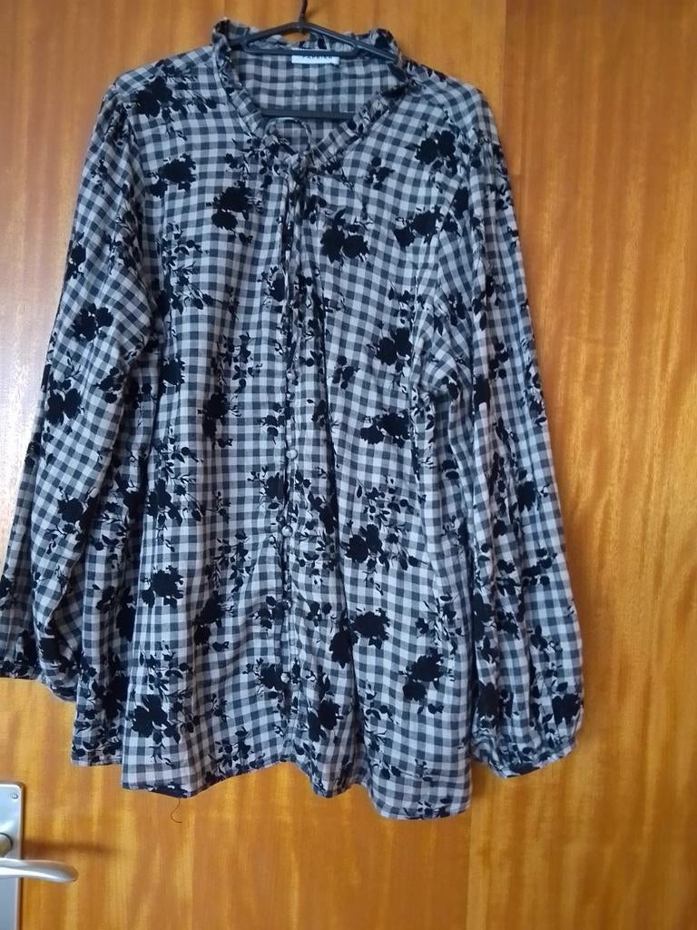 Blouse maat 46 Paprika, Kleding | Dames, Grote Maten, Ophalen of Verzenden, Zo goed als nieuw, Zwart, Blouse of Tuniek