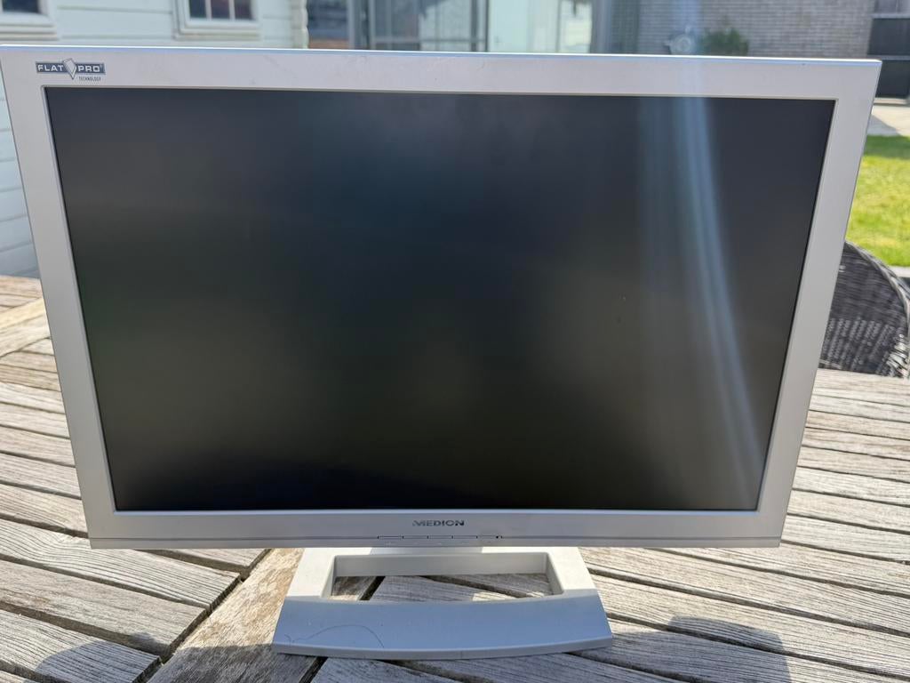 Medion lcd 22 inch, Computers en Software, Monitoren, Ophalen, Zo goed als nieuw, DVI