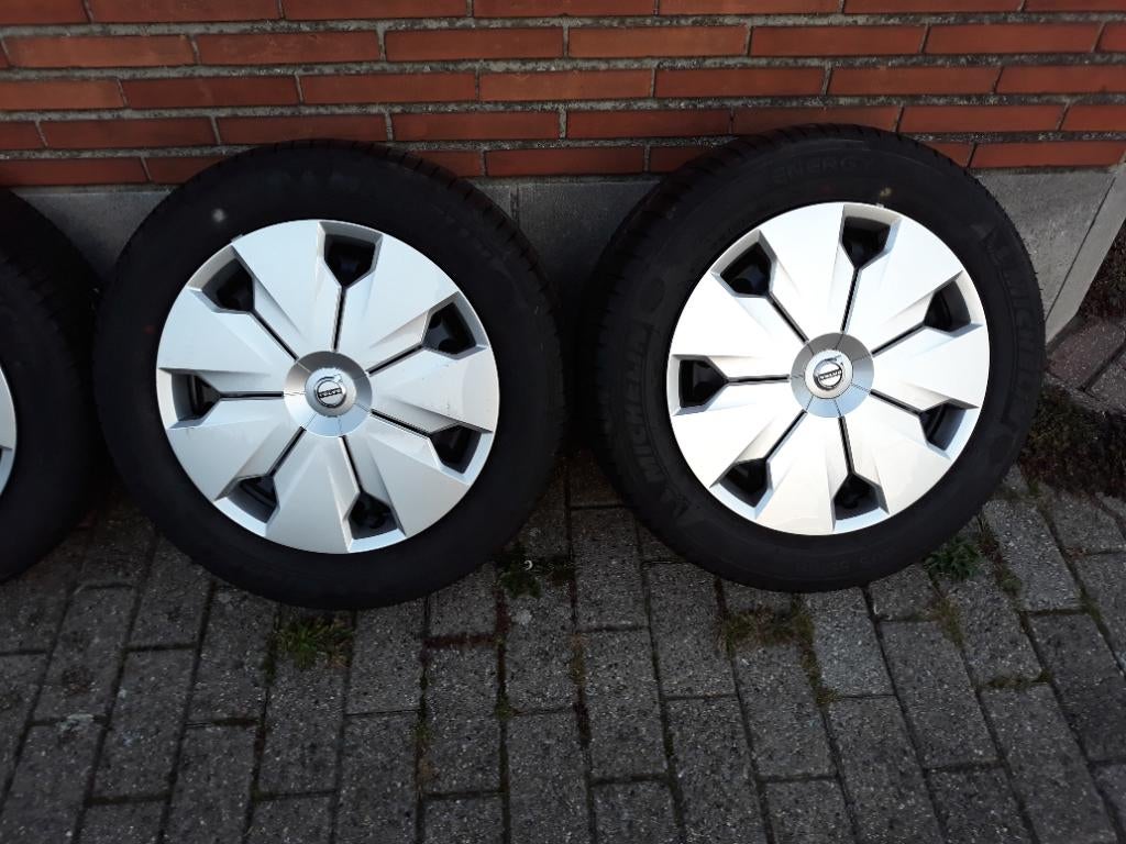 Enjoliveurs Volvo d'origine 16 pouces !!, Enlèvement, Neuf