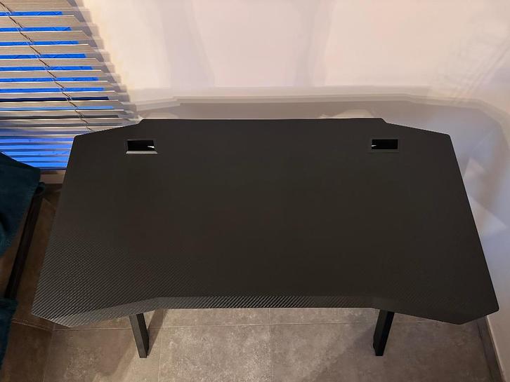 Gaming bureau, Maison & Meubles, Bureaux, Comme neuf, Bureau gaming, Noir, Goulotte de câbles, Enlèvement