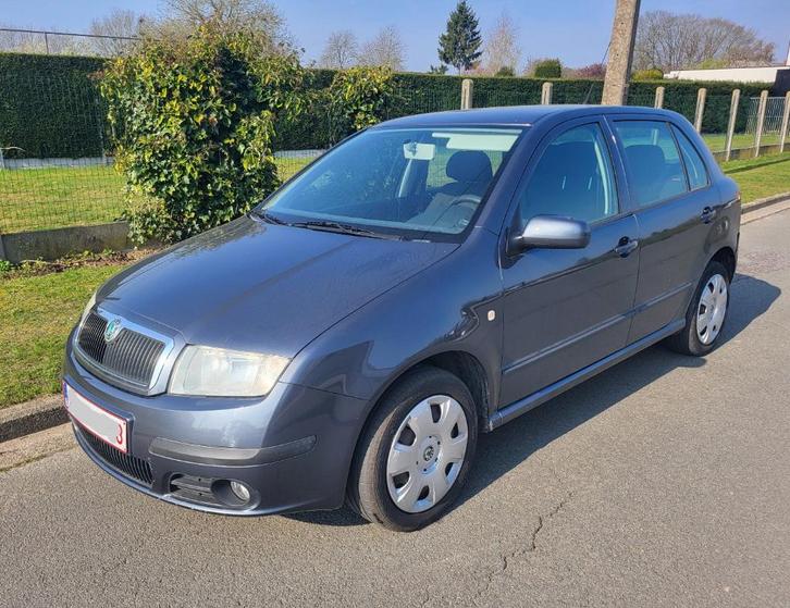 Climatisation homologuée Skoda Fabia 1400cc à vendre, Autos, Skoda, Particulier, Fabia, ABS, Airbags, Air conditionné, Ordinateur de bord