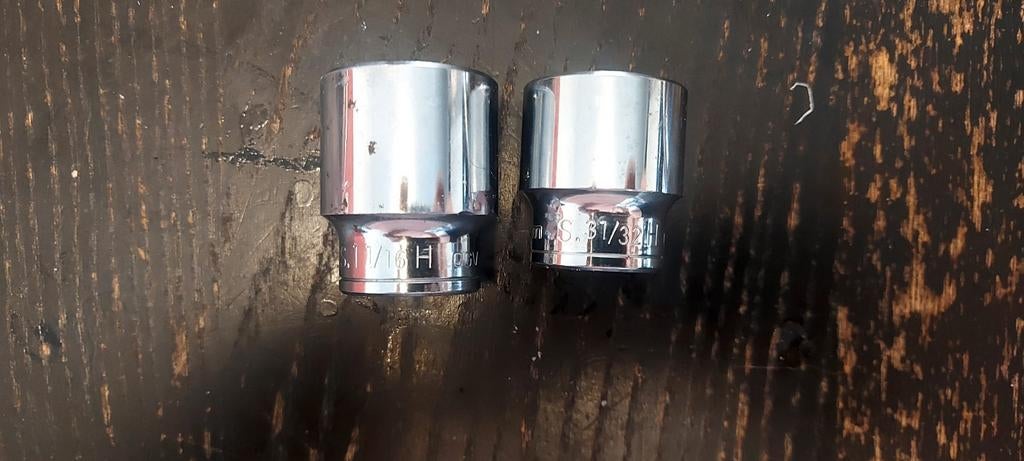 Deux douilles facom en pouce, Enlèvement, Neuf