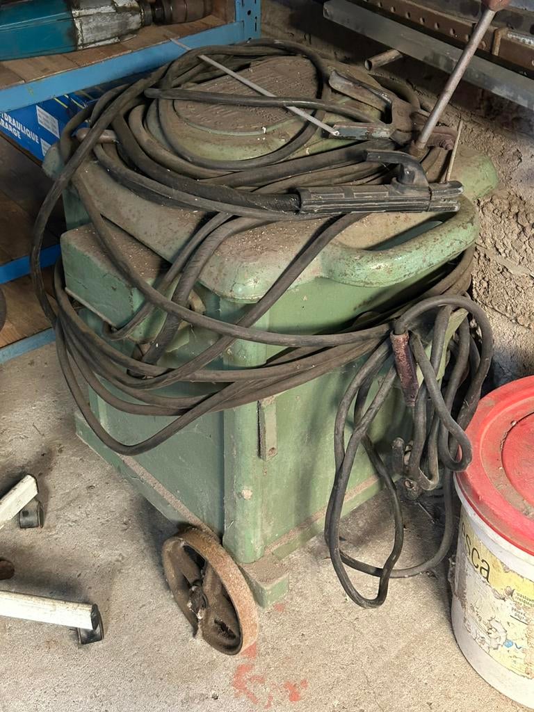 Poste de soudage, Bricolage & Construction, Outillage | Soudeuses, Enlèvement, Utilisé