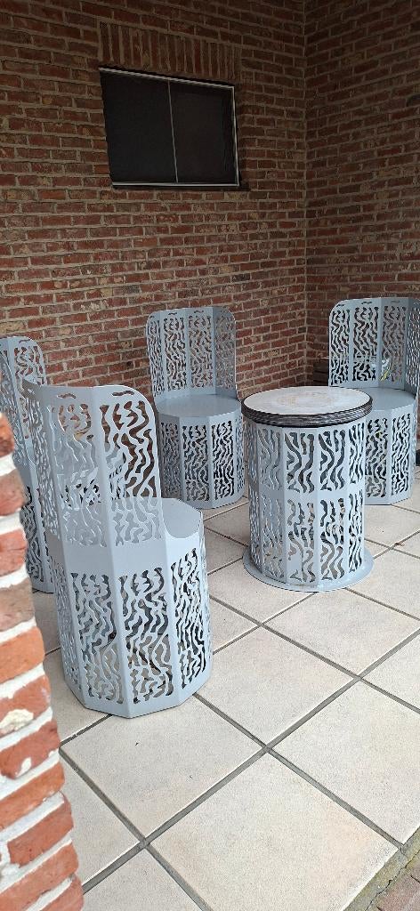 tuinzetels, Tuin en Terras, Tuinsets en Loungesets, Gebruikt, Loungeset, Overige materialen, 4 zitplaatsen, Bijzettafel, Stoel