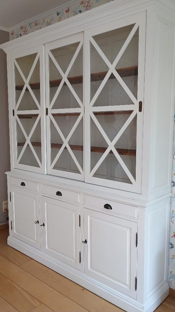 Grand vaisselier en bois de chez Wood Story. TBE, Ophalen