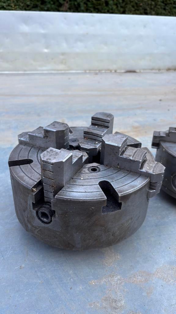 Mandrains, Enlèvement, Comme neuf