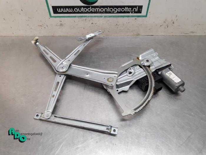 Mécanique vitre 4portes avant droite d'un Opel Zafira B (Za, Autos : Pièces & Accessoires, Vitres & Accessoires, Opel, Utilisé