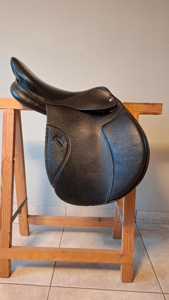 Zwart veelzijdigheidszadel Fouganza, Dieren en Toebehoren, Paarden en Pony's | Zadels, Gebruikt, Recreatie, Ophalen