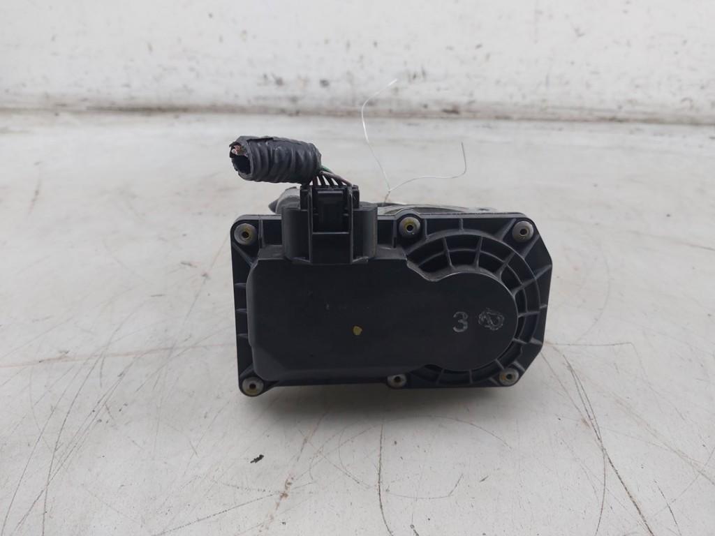 BOITIER PAPILLON Megane III Grandtour (KZ) (|8200578645|), Renault, Utilisé, Peter-Huppertz-Straße 5
51063  Köln, DE, Dialog.deutschland@renault.de