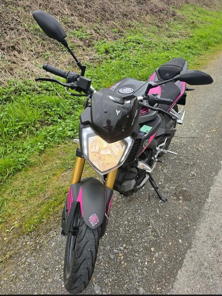 Yamaha mt 125 origine CT Ok peu de km, Motos, Occasion, 125 cm³, Particulier, Éclairage LED