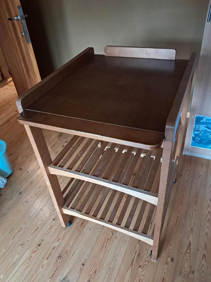 Verzorgingstafel hout, Enfants & Bébés, Bains & Soins, Utilisé, Coussin à langer, Autres marques, Enlèvement