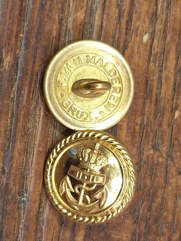 oude goudkleurige knoop, Belgische Marine, D 1,7 cm, Verzamelen, Militaria | Algemeen, Marine, Kleding of Schoenen, Ophalen of Verzenden