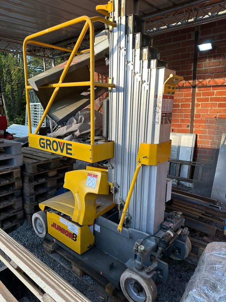 Grove Toucan Junior 8 Hoogtewerker, Zakelijke goederen, Machines en Bouw | Liften, Steigers en Ladders, Ophalen