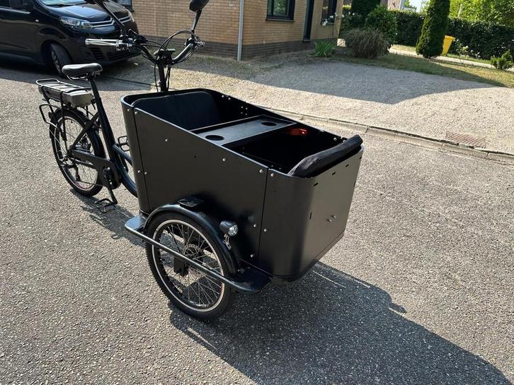 Elektrische Bak-Fiets NIEUW, Fietsen en Brommers, Elektrische fietsen, Nieuw, 30 tot 50 km per accu, Ophalen
