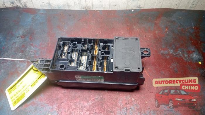 Boîte à fusibles d'un Mini Cooper, Autos : Pièces & Accessoires, Électronique & Câbles, Mini, Utilisé, 3 mois de garantie, Enlèvement ou Envoi