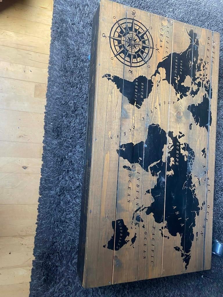 Table de salon artisanale sur roulettes - planisphère, 100 à 150 cm, Moins de 50 cm, Contemporain, Enlèvement