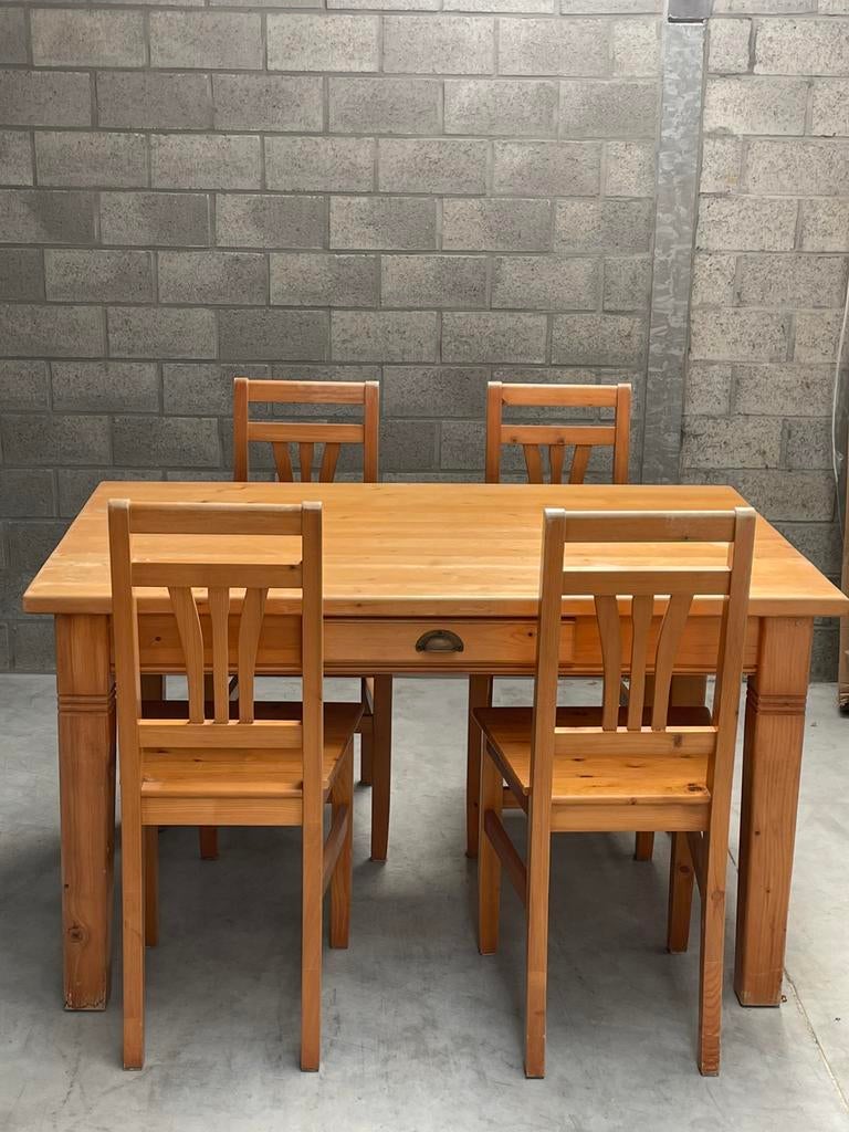 Keukentafel met 4 stoelen, Ophalen, Gebruikt