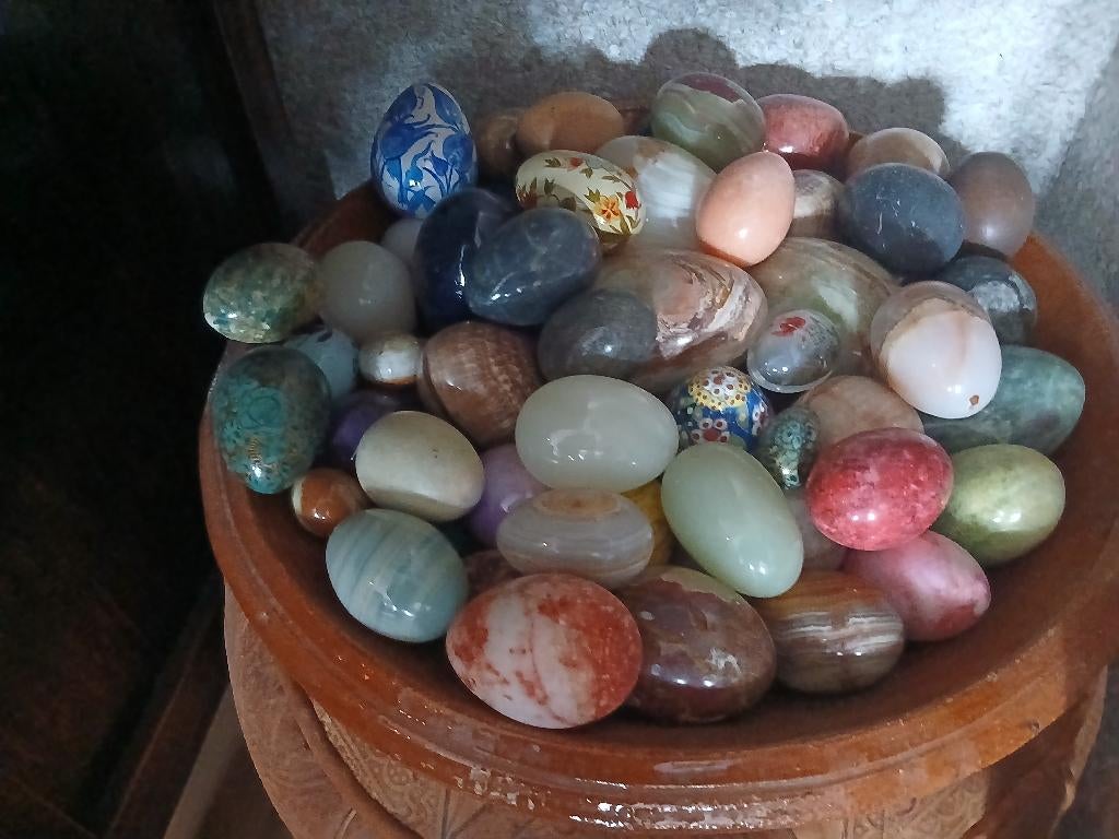 Crystal plus eieren, Ophalen