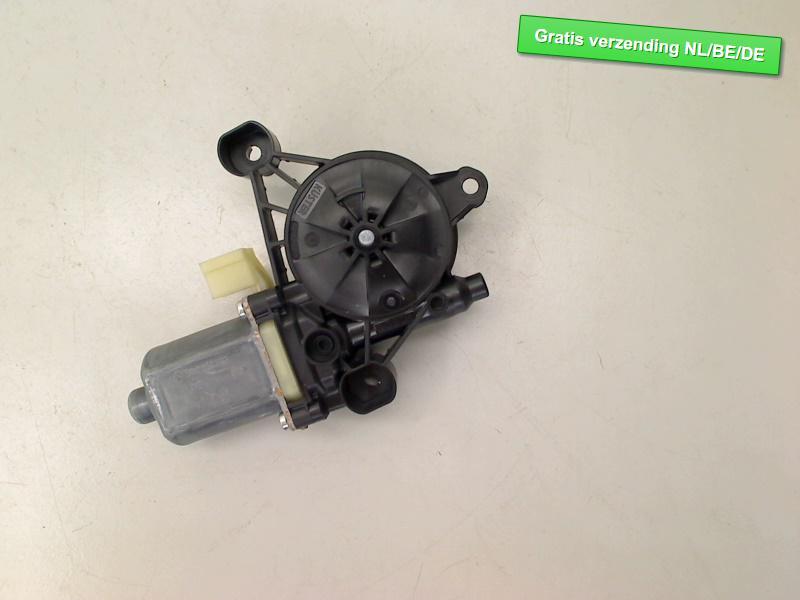 MOTEUR LEVE VITRE ELECTRIQUE AVANT DROIT Golf VII (AUA), Utilisé, Droite, De Bloemendaal 21 21
5221 EB  'S HERTOGENBOSCH, NL, Info@123Parts.nl