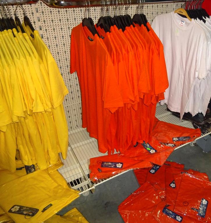 NIEUW Partij van 1200 stuks Dikke Kwaliteit T-Shirt 100% kat, Kleding | Heren, Heren-kledingpakketten, Nieuw, Overige maten, Ophalen of Verzenden