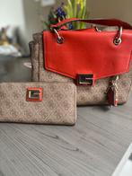 Set handtas en portemonnee Guess, Handtassen en Accessoires, Tassen | Damestassen, Ophalen, Zo goed als nieuw, Handtas