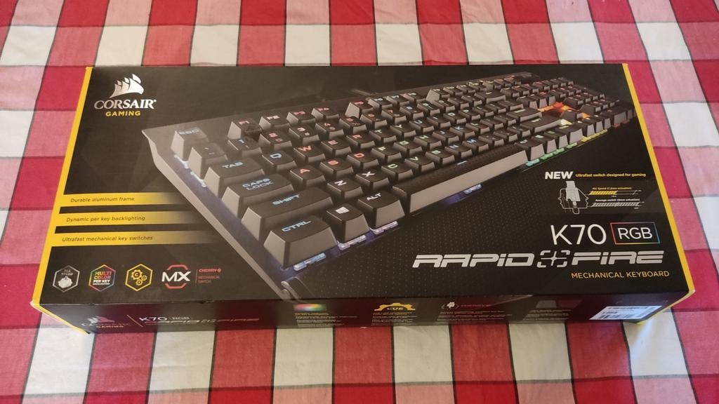 Corsair K70 Rapidfire AZERTY, Computers en Software, Toetsenborden, Azerty, Bedraad, Ophalen of Verzenden