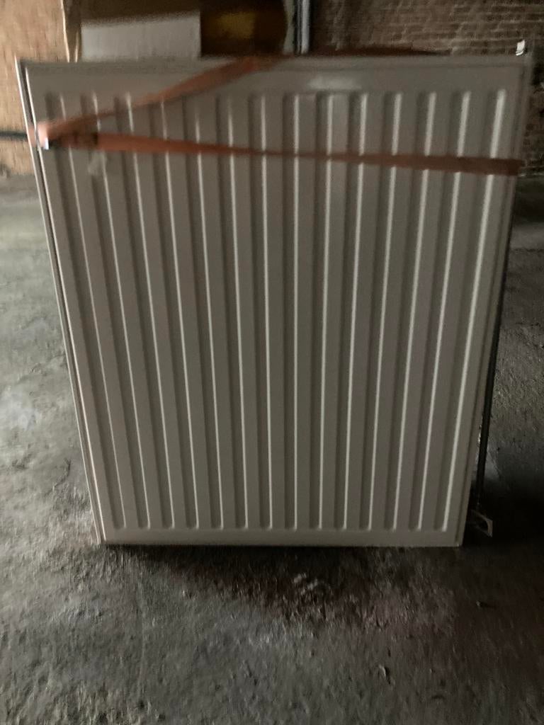Radiator te koop wegens vernieuwen badkamer, Ophalen, Zo goed als nieuw, Radiator