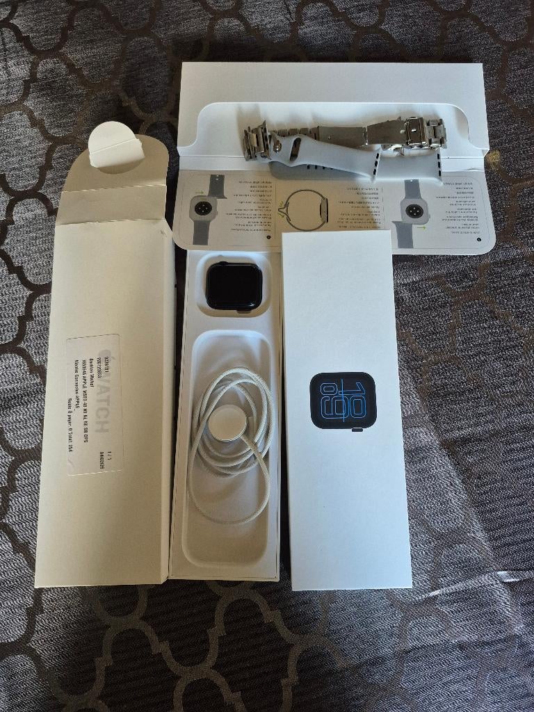 Apple Wse3 40 Mi Al Mi Sb Gps NIEUW ONDER GARANTIE 03/2028, Zwart, IOS, Nieuw, Ophalen of Verzenden