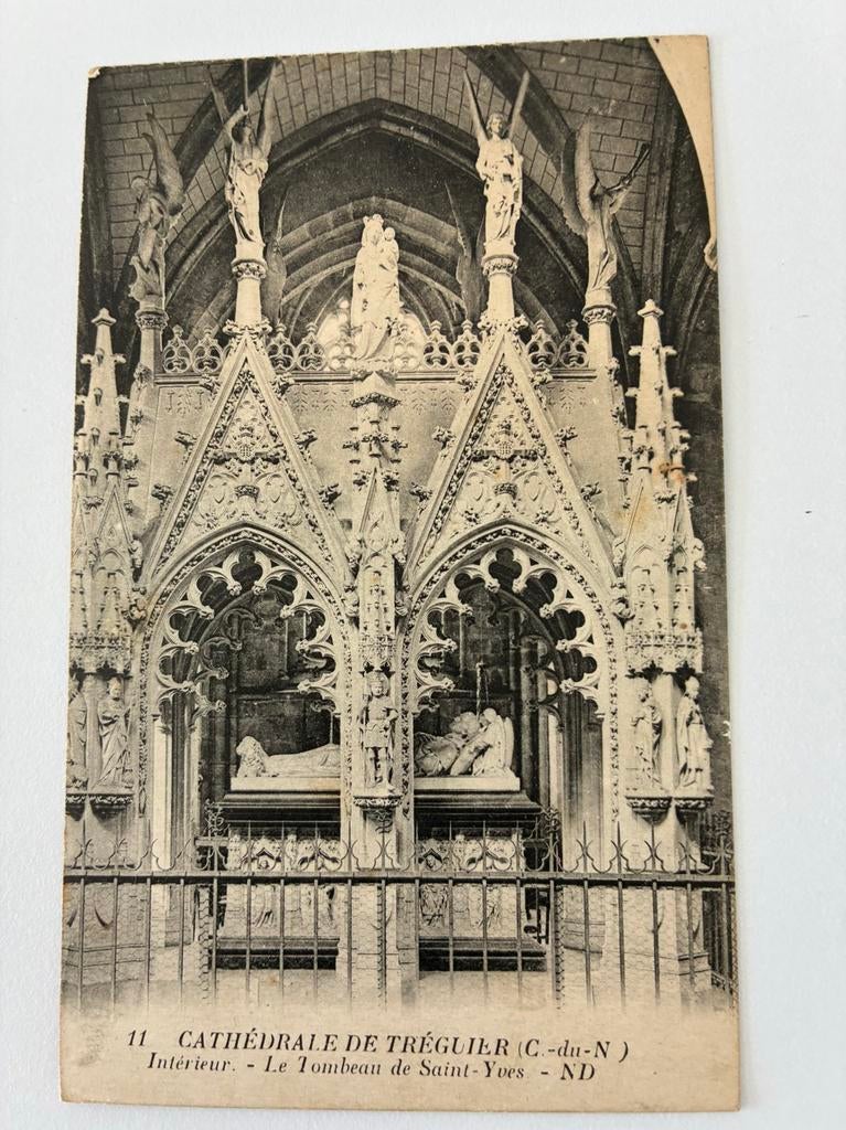 Cathédrale de Treguier, Collections, Cartes postales | Étranger, Envoi, 1920 à 1940, Affranchie, France
