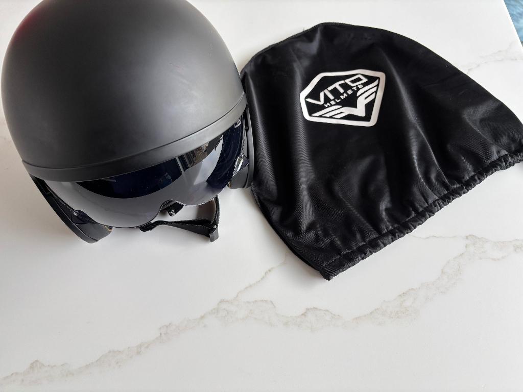 Vito helmets zwart vespa brommer moto, Motos, Autres marques, Femmes, Seconde main, Enlèvement ou Envoi