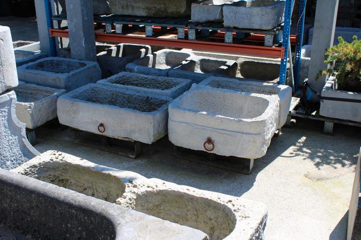 blauwe stenen bak, plantenbak, ruime keuze zie foto's!!, Tuin en Terras, Bloembakken en Plantenbakken, Gebruikt, Steen, Binnen