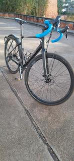 Vélo de course cube taille M, Vélos & Vélomoteurs, Enlèvement