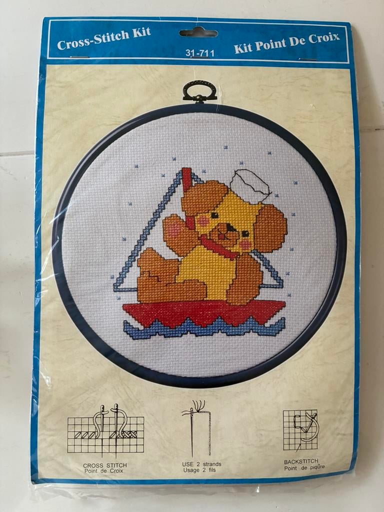 Kit point de croix neuf chien, Enlèvement, Neuf