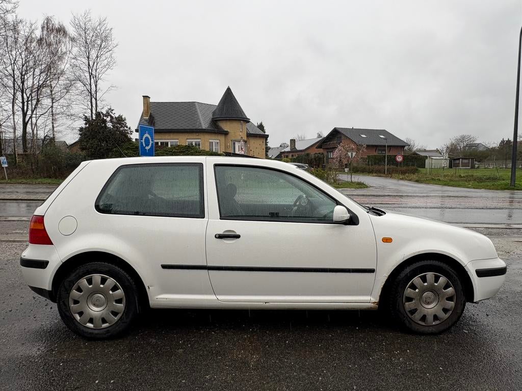 VW GOLF 4 AUTOMATIQUE 1.9TDI 90CV 1998 161 000KM CARPASS, Autos, Achat, Entreprise, Noir, Diesel
