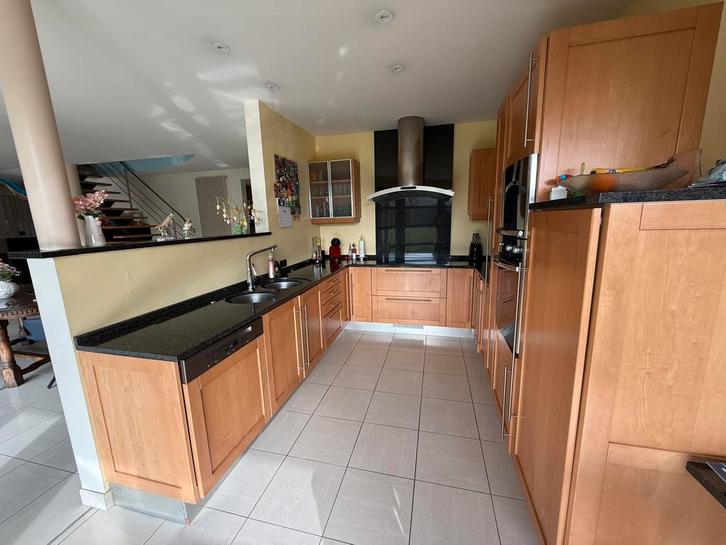 Keuken deinze, Maison & Meubles, Cuisine | Cuisines complètes, Utilisé, Cuisine d'angle, Brun, Granit ou Pierre, Brillant ou Laqué