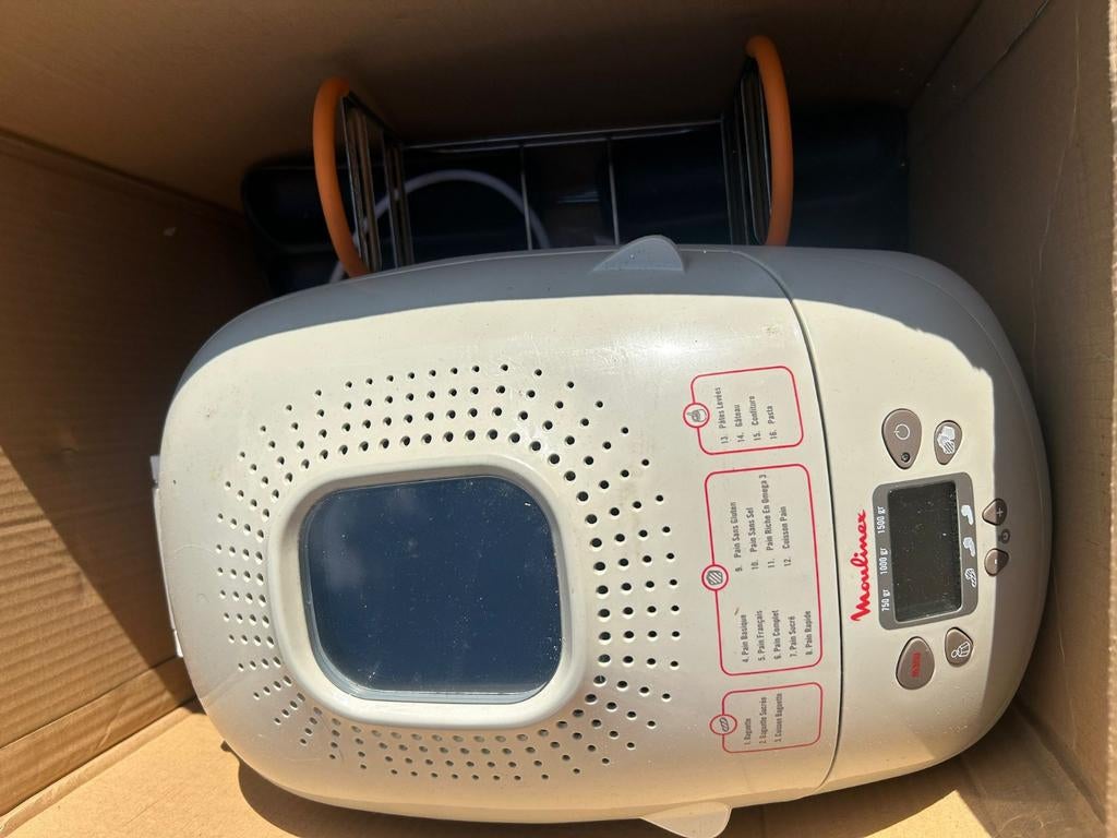 Machine à pain Moulinex, gratuite, Enlèvement