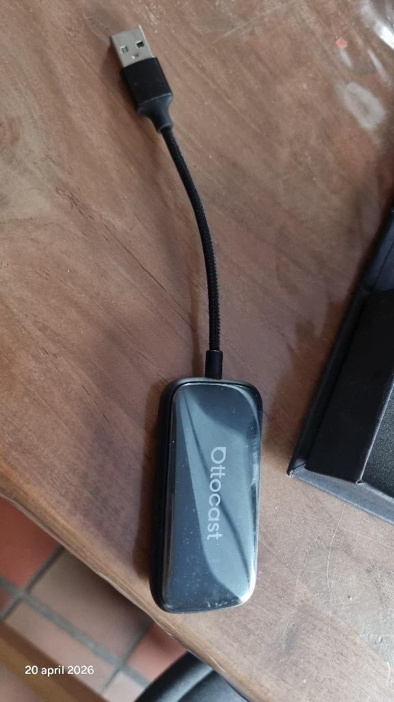 Carplay adapter, Auto diversen, Auto-accessoires, Ophalen, Zo goed als nieuw