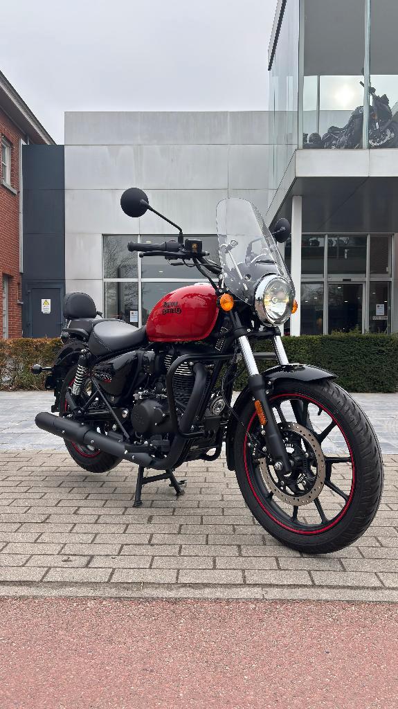 Royal Enfield Meteor 350 Fireball Red, Motoren, Motoren | Royal Enfield, Bedrijf, Toermotor, 12 t/m 35 kW, Minimaal motorrijbewijs A2