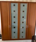 Mooie kleerkast - modern design, Ophalen, Met deur(en), 150 tot 200 cm, Zo goed als nieuw