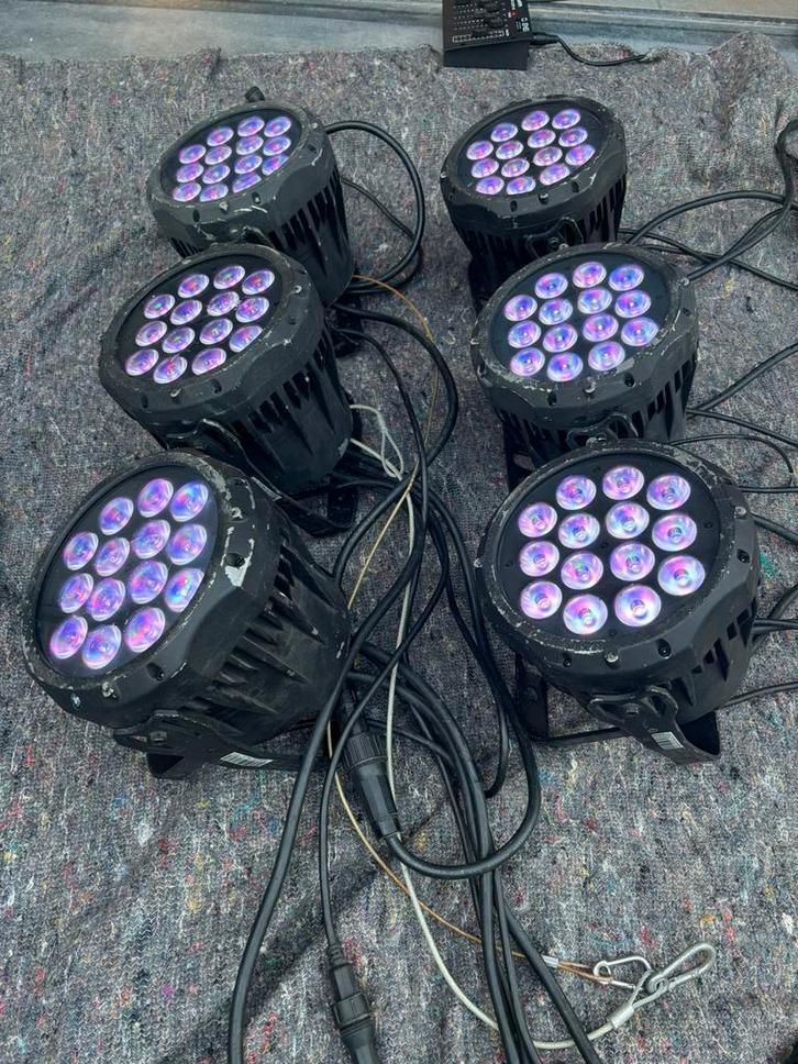 Chauvet COLORado 1-Tri IP LED RGB 14 x 3 Watts, Muziek en Instrumenten, Licht en Laser, Gebruikt, Licht, Geluidgestuurd, Kleur