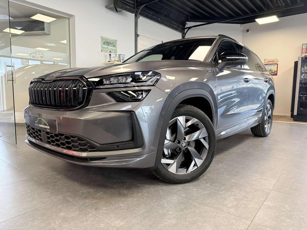 Skoda Kodiaq Kodiaq 1.5 TSI MHEV Sportline 7pl. DSG NEW 5j g, Automaat, 1498 cc, 4 cilinders, Alcantara