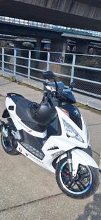 Zeer mooie scooter in perfecte staat, zeldzaam zo gevonden, Fietsen en Brommers, Ophalen, Klasse B (45 km/u), Speedfight, Benzine