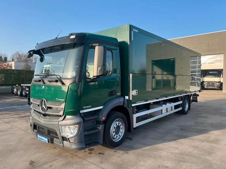 Mercedes-Benz Antos 1832 DRANKENOPBOUW - LAADBRUG 2.000 KG, Auto's, Vrachtwagens, Bedrijf, Te koop, Centrale vergrendeling, Cruise Control