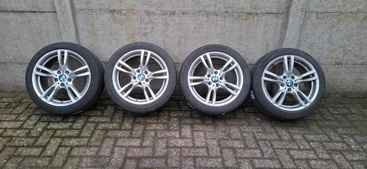 Originele Bmw M 400 style 18 inch Breedset velgen + banden, Autos : Pièces & Accessoires, Pneus & Jantes, Pneu(s), Pneus été, 18 pouces